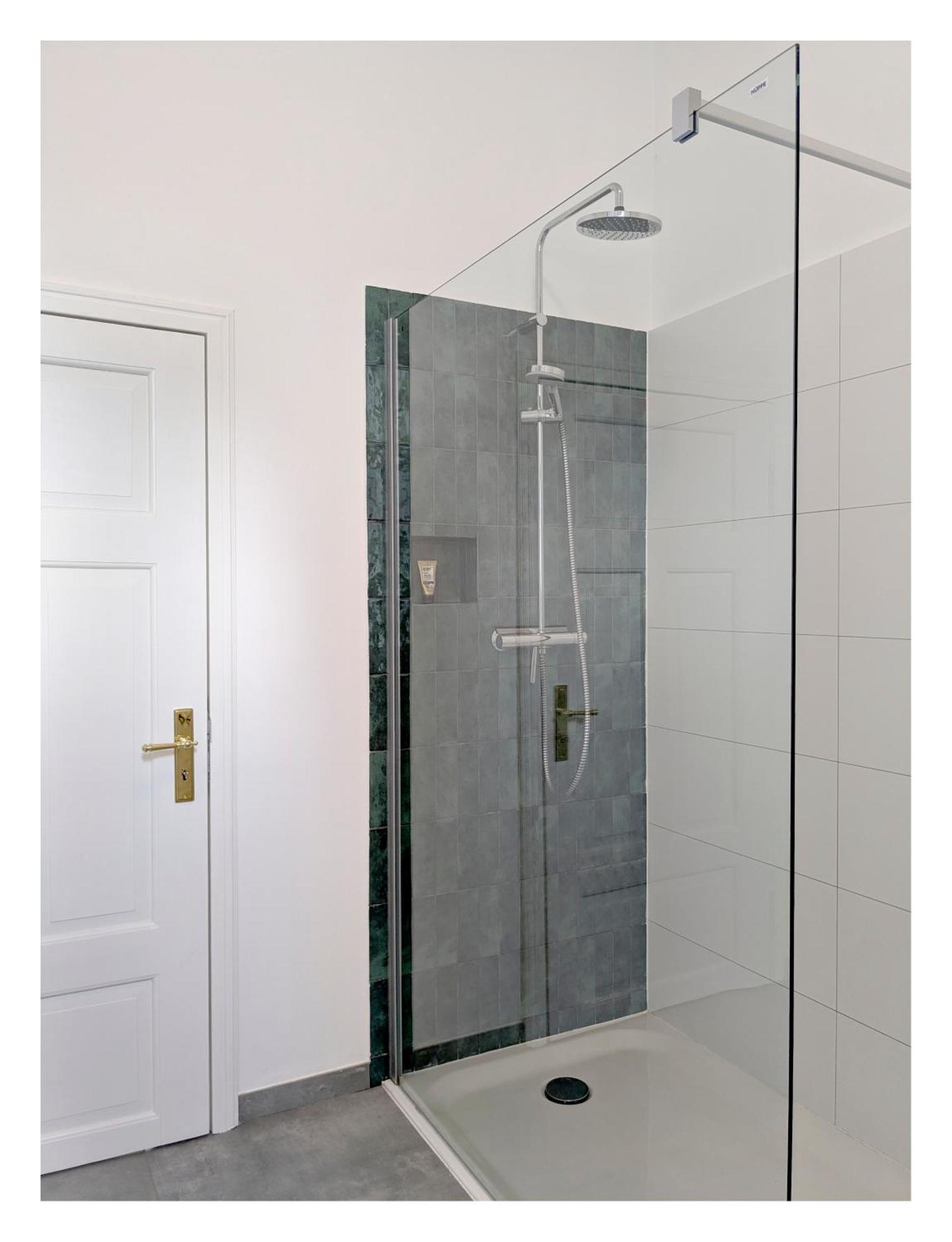 Apartmán 2 Zi Whg Zentral, Altbau, Renoviert 4P Hannover Exteriér fotografie